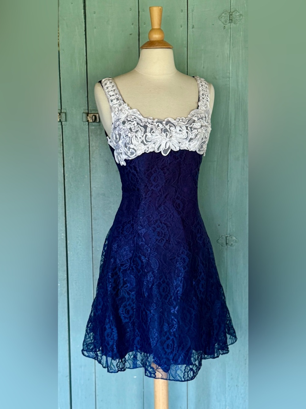 Vintage Zum Zum 80s Prom/Formal Dress Blue White Lace Crenoline Fit & Flare M